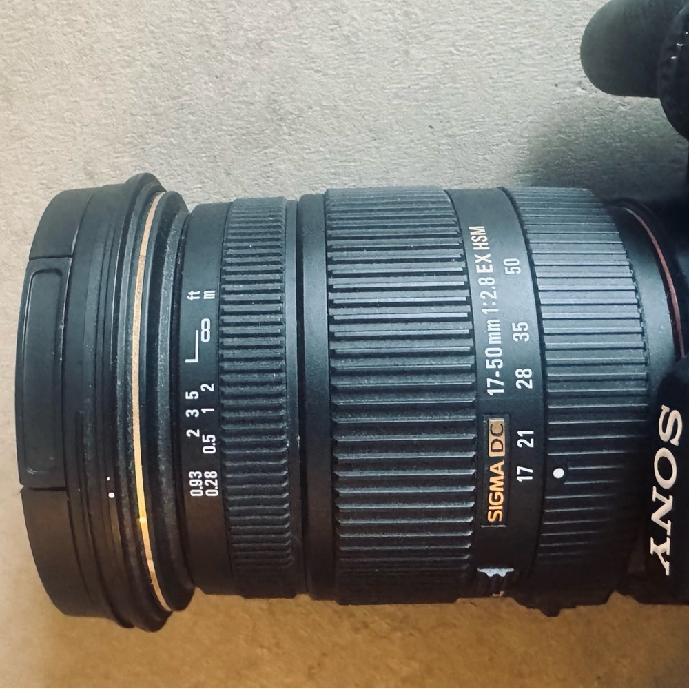 Sony Black DSLR Camera Model SLT A33 w/ large aperture lens, Battery/Charger - Picture 7 of 13